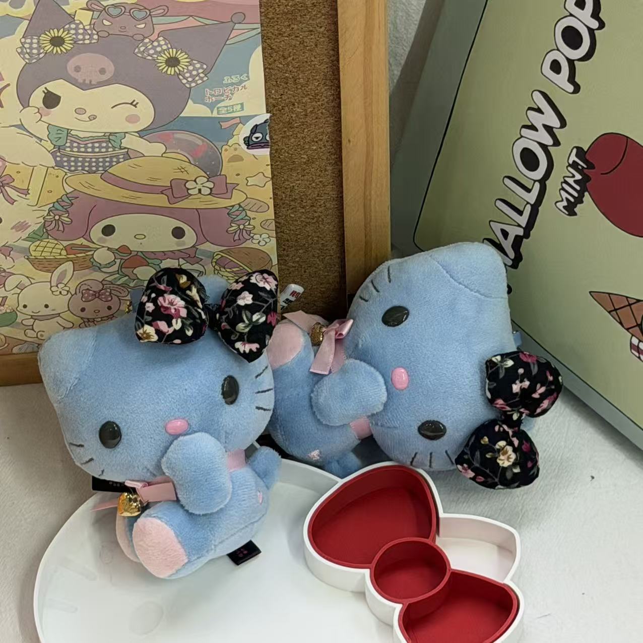 Boneka Hello Kitty Biru Bermot - Good Floral & Wedding Decor Supply Photos ulasan dan harga